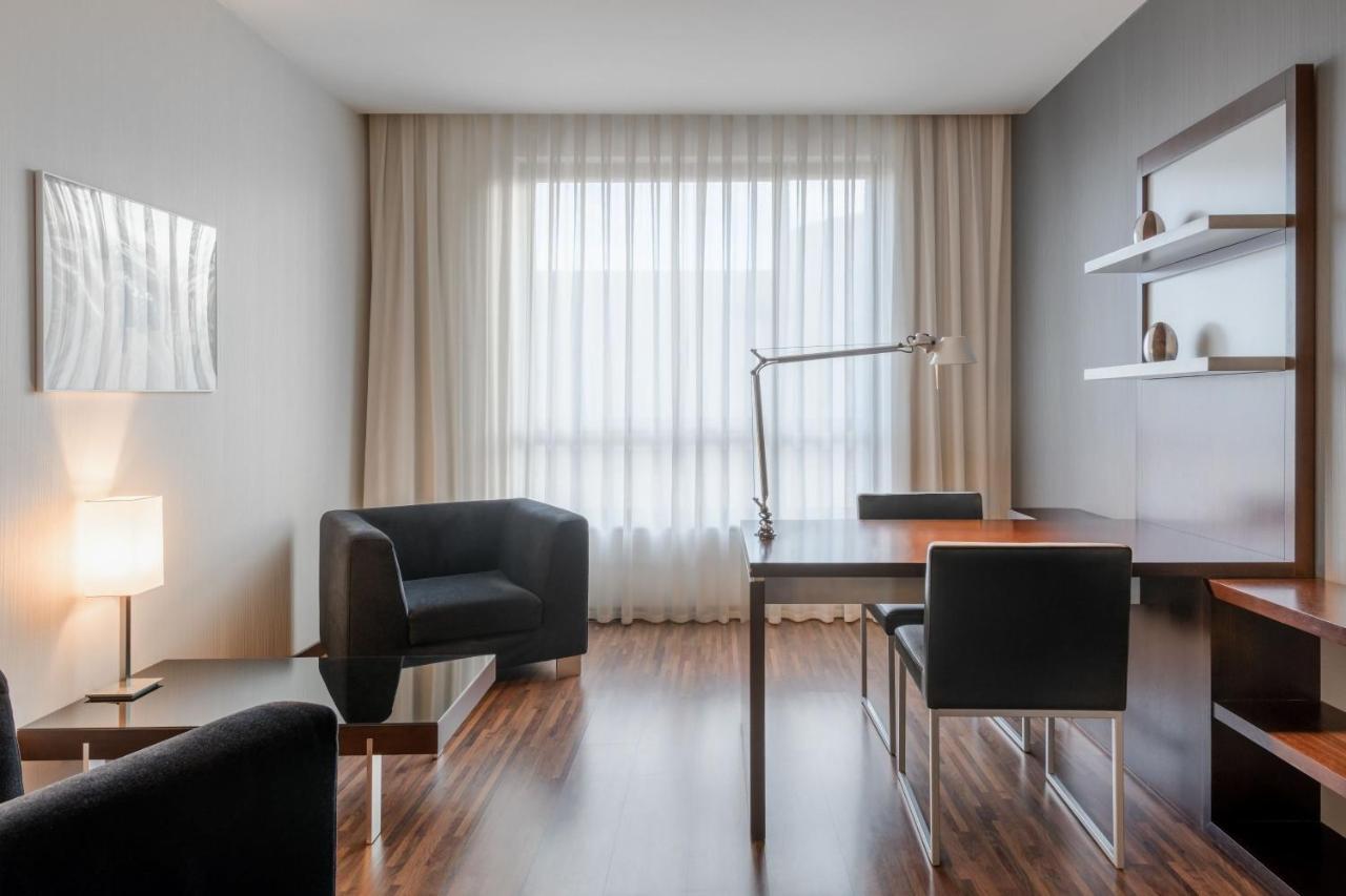 Ac By Marriott Madrid Airport 4*