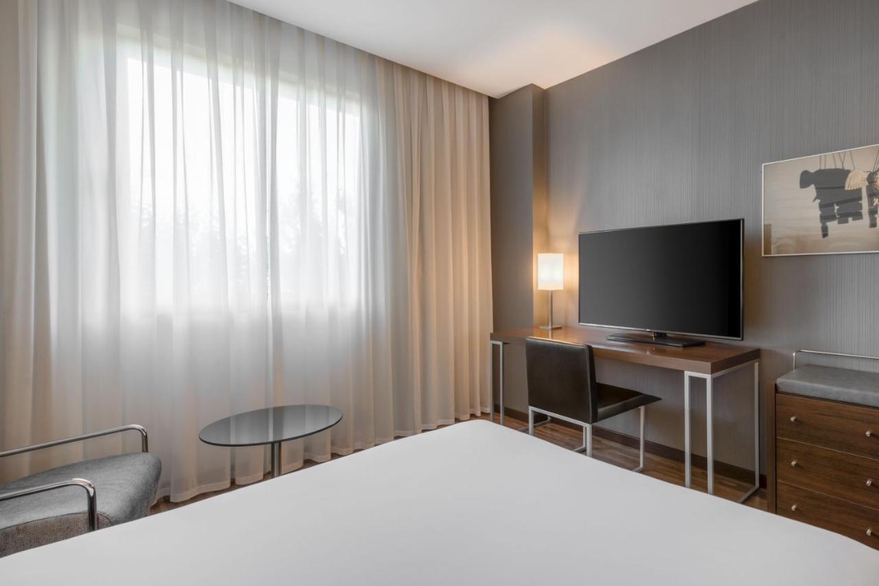 Hotel Ac By Marriott Madrid Airport 4*
