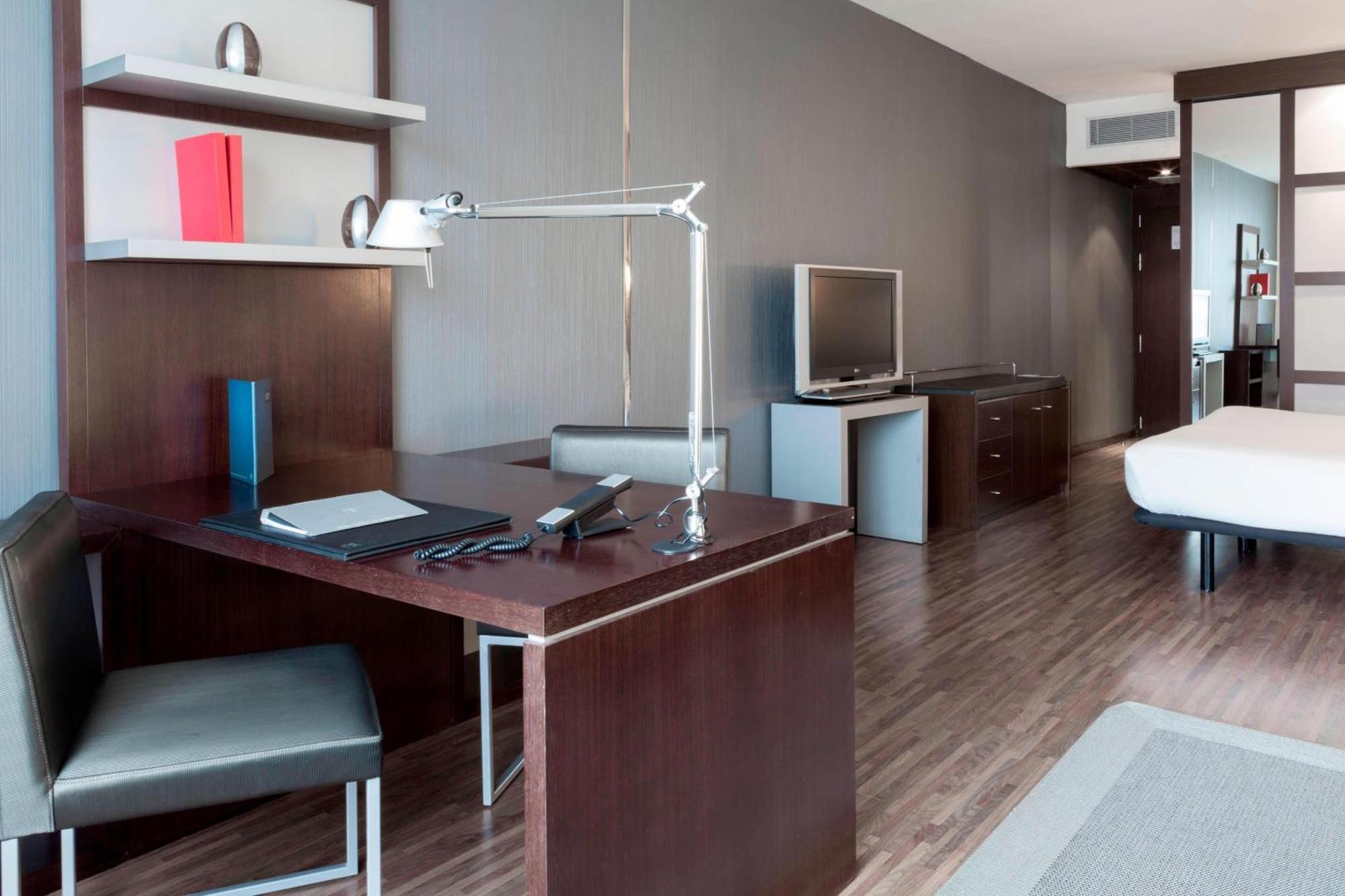 Ac By Marriott Madrid Airport 4*