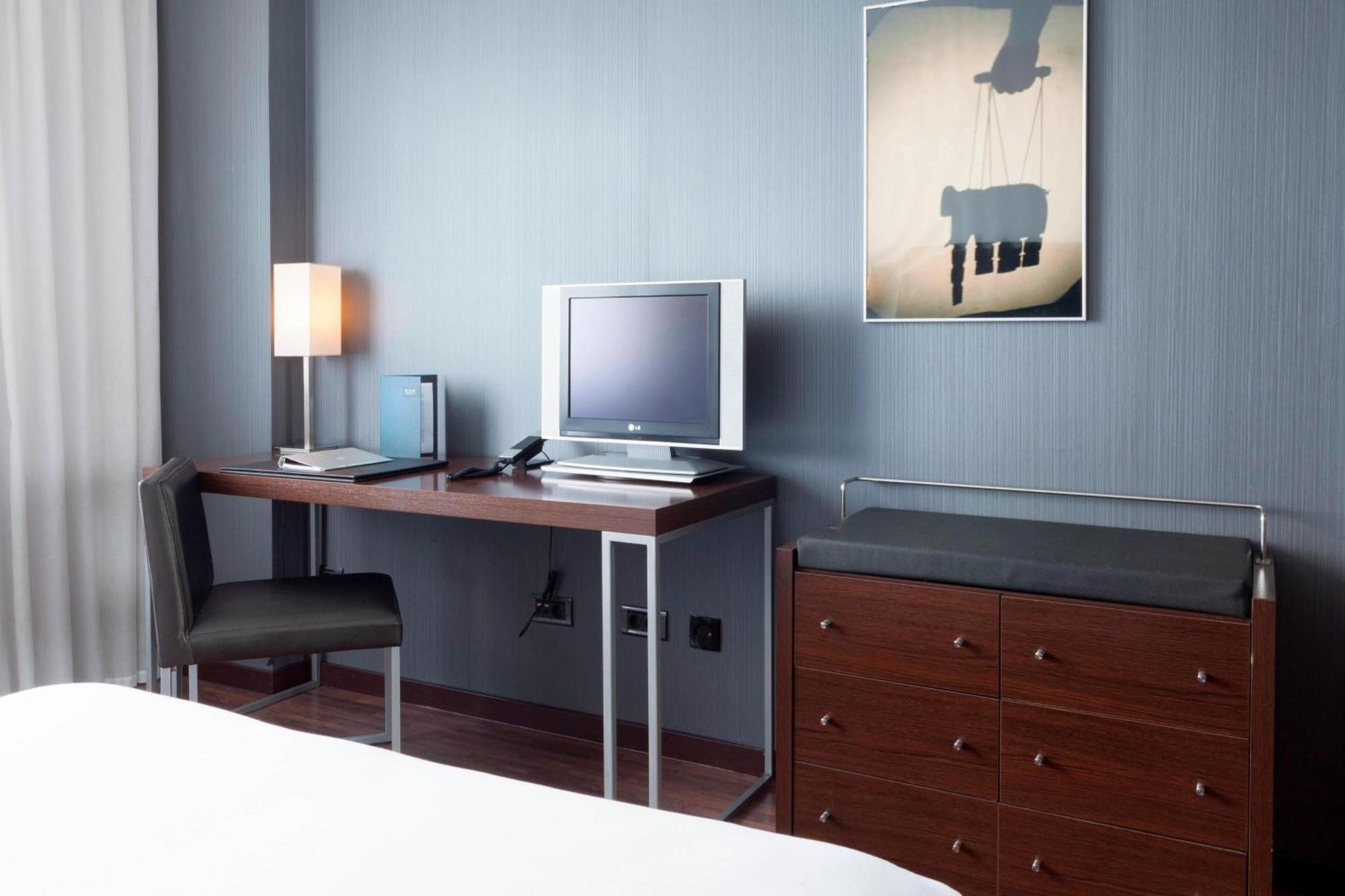 Ac By Marriott Madrid Airport Coslada