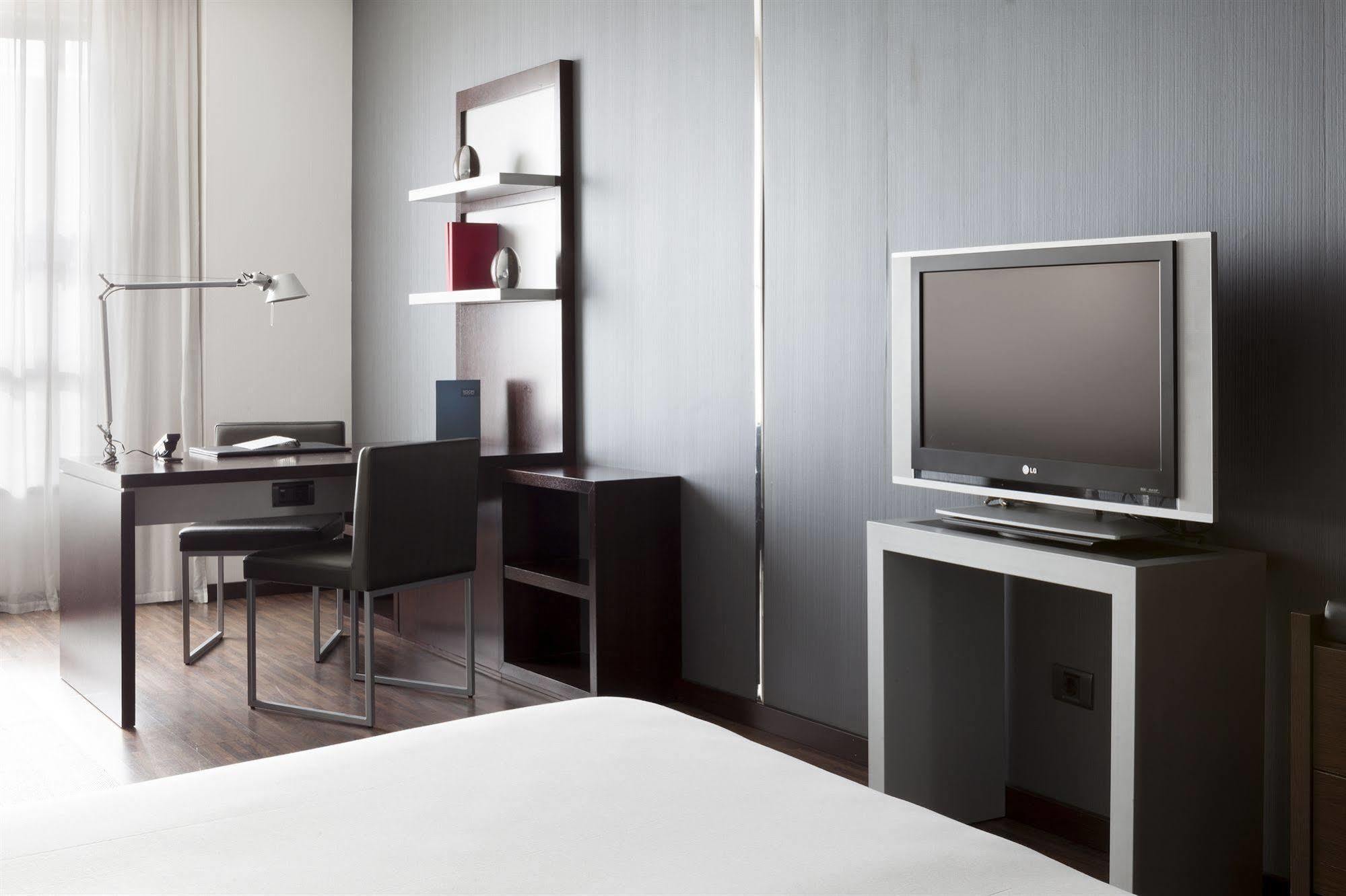 Ac By Marriott Madrid Airport Hotel 4*