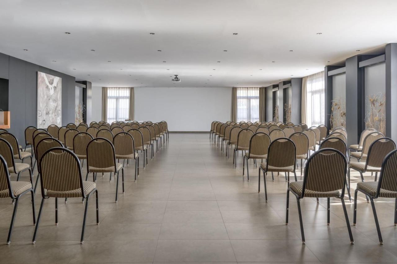 Ac By Marriott Madrid Airport 4* Coslada